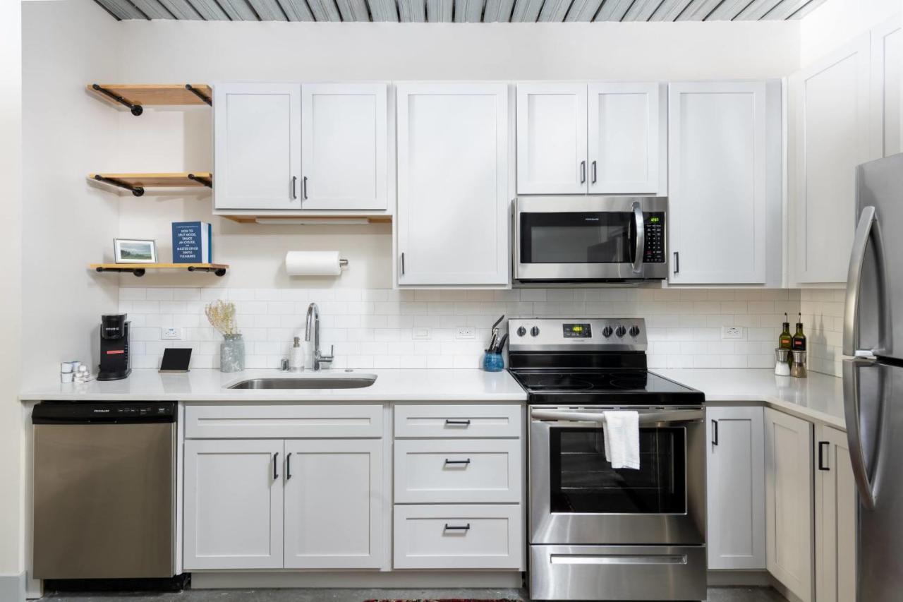 Cozy 1Br Close To Fiserv With Parking Milwaukee Exterior photo