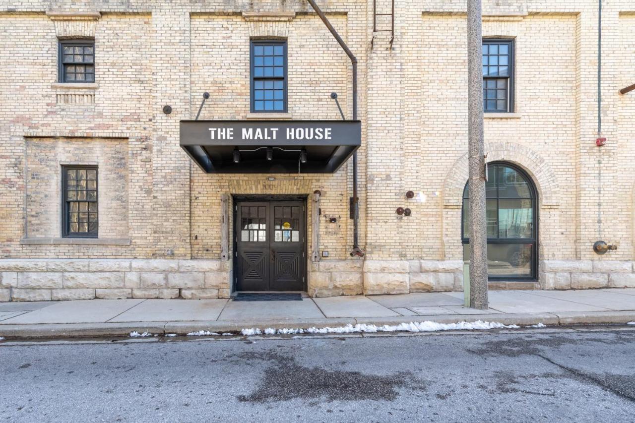Cozy 1Br Close To Fiserv With Parking Milwaukee Exterior photo